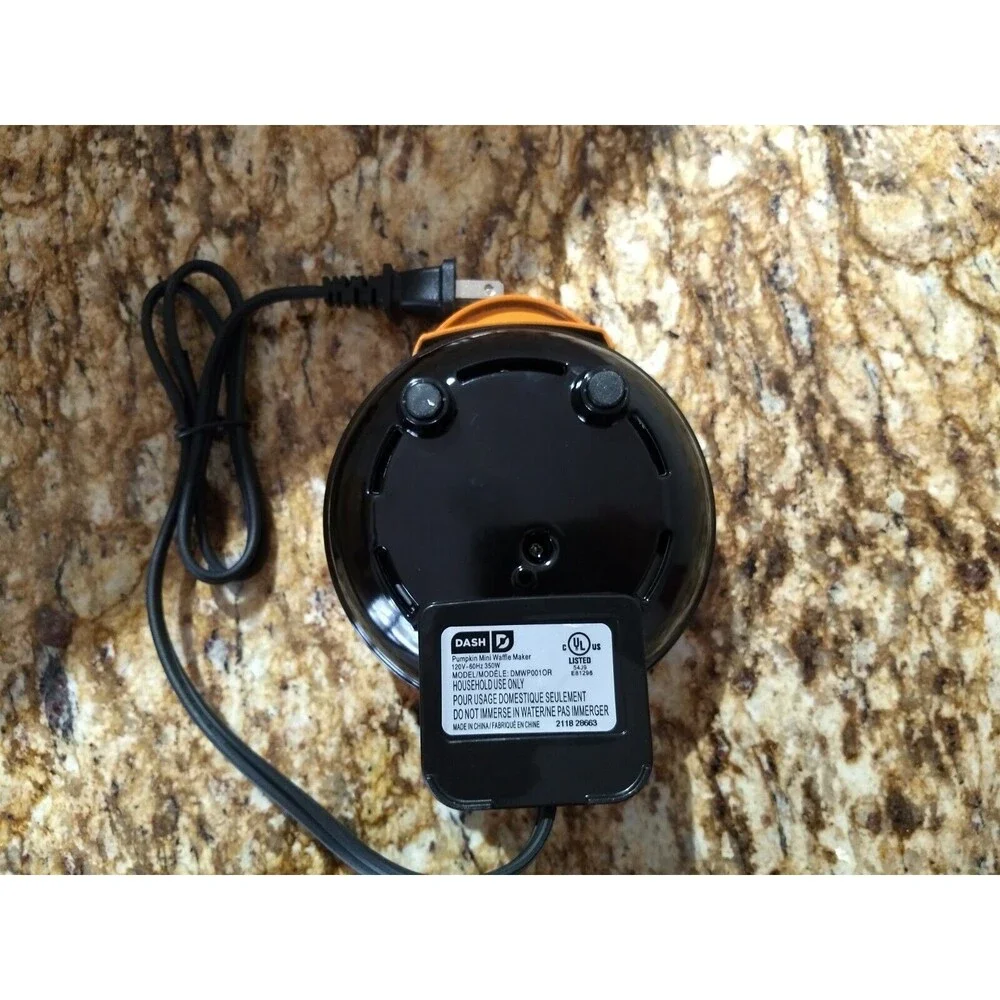 DASH Pumpkin Mini‎ Waffle Maker Orange Electric Griddle Individual DMWP001OR